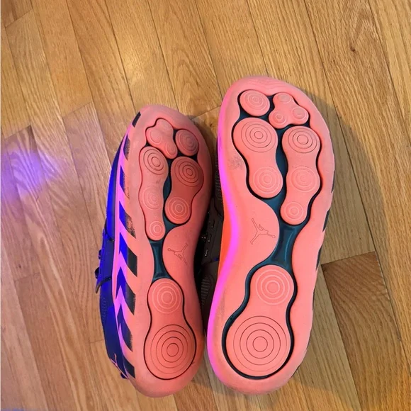 Nike Jordans Flight Black Mens 13. Gently used - Picture 6 of 7